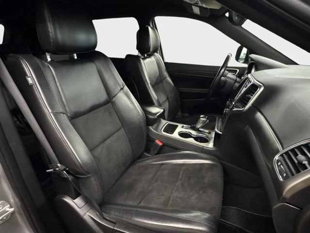 Used 2018 Jeep Grand Cherokee Altitude AWD/4WD image 21