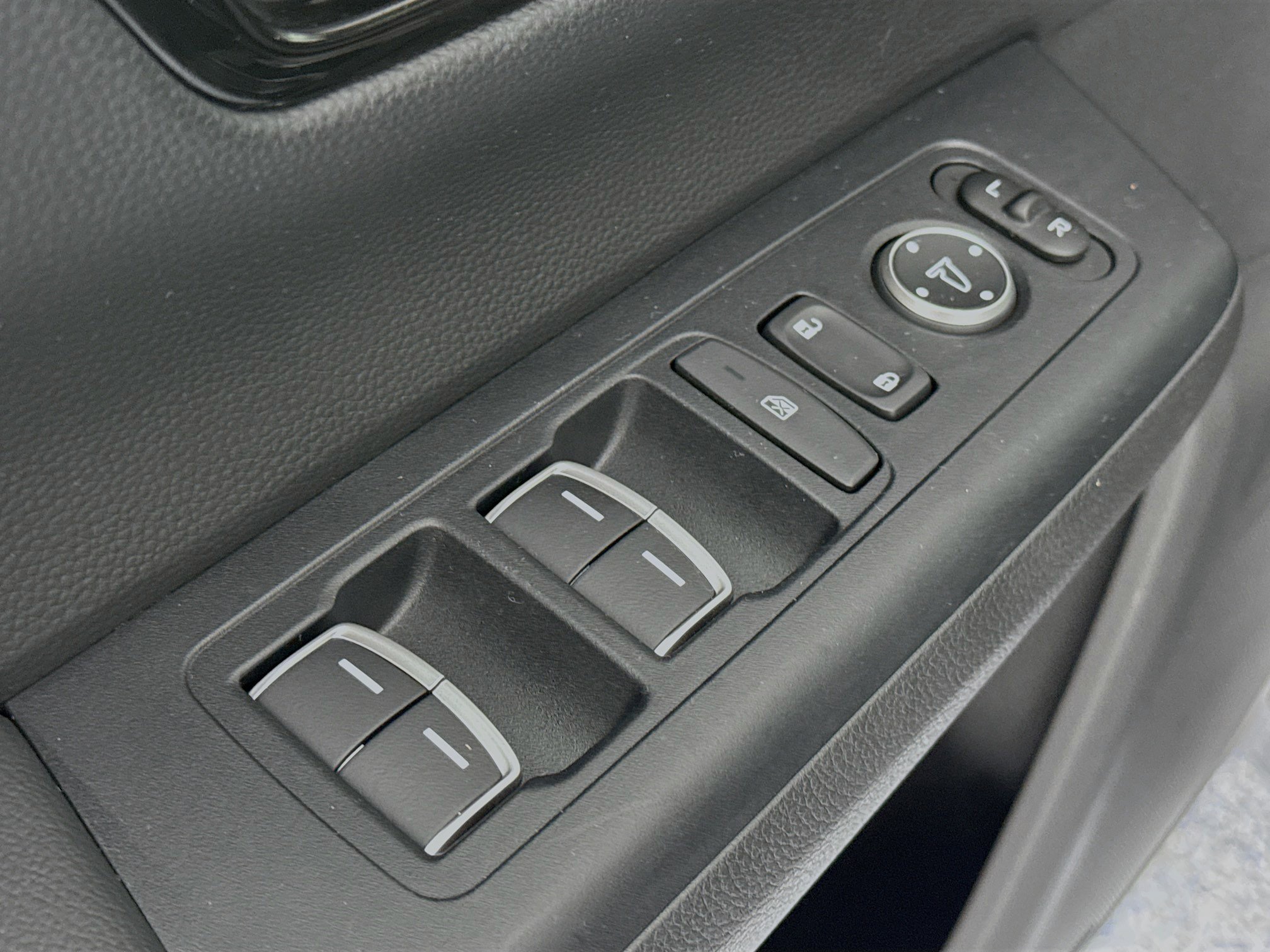 Certified 2023 Honda CR-V EX-L image 17