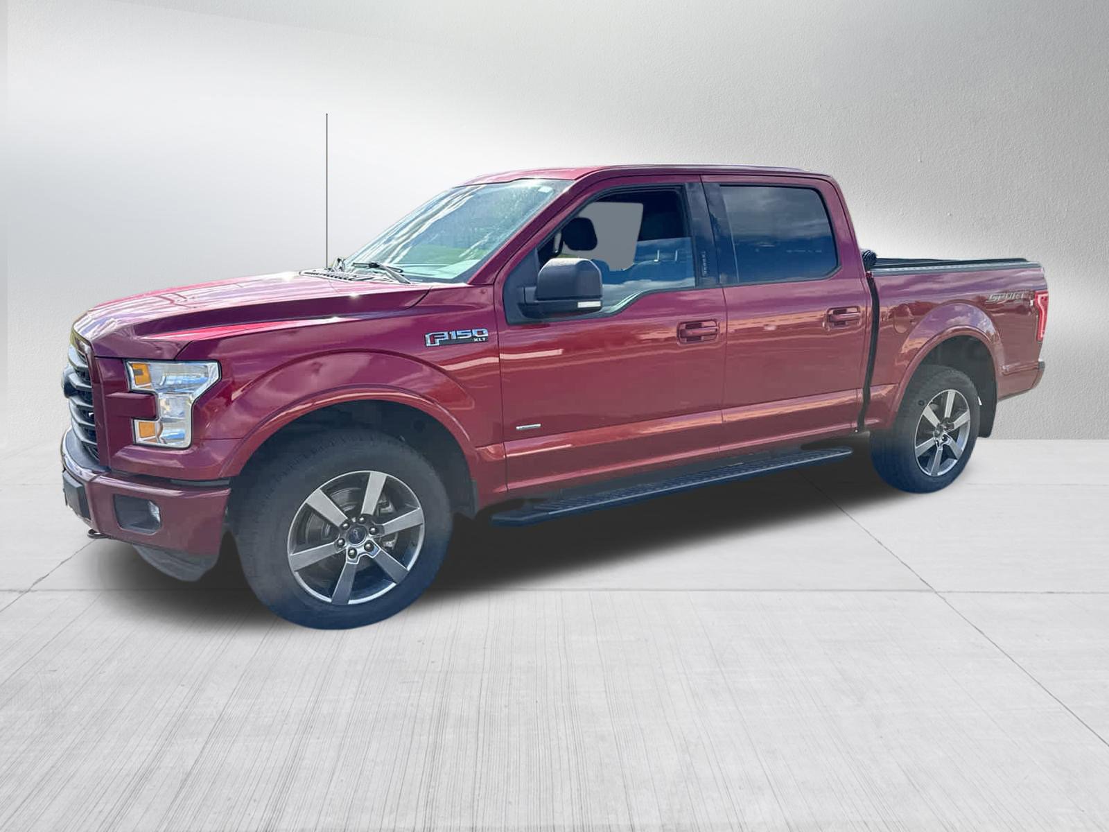 Used 2017 Ford F150 XLT w/ Equipment Group 302A Luxury AWD/4WD image 4