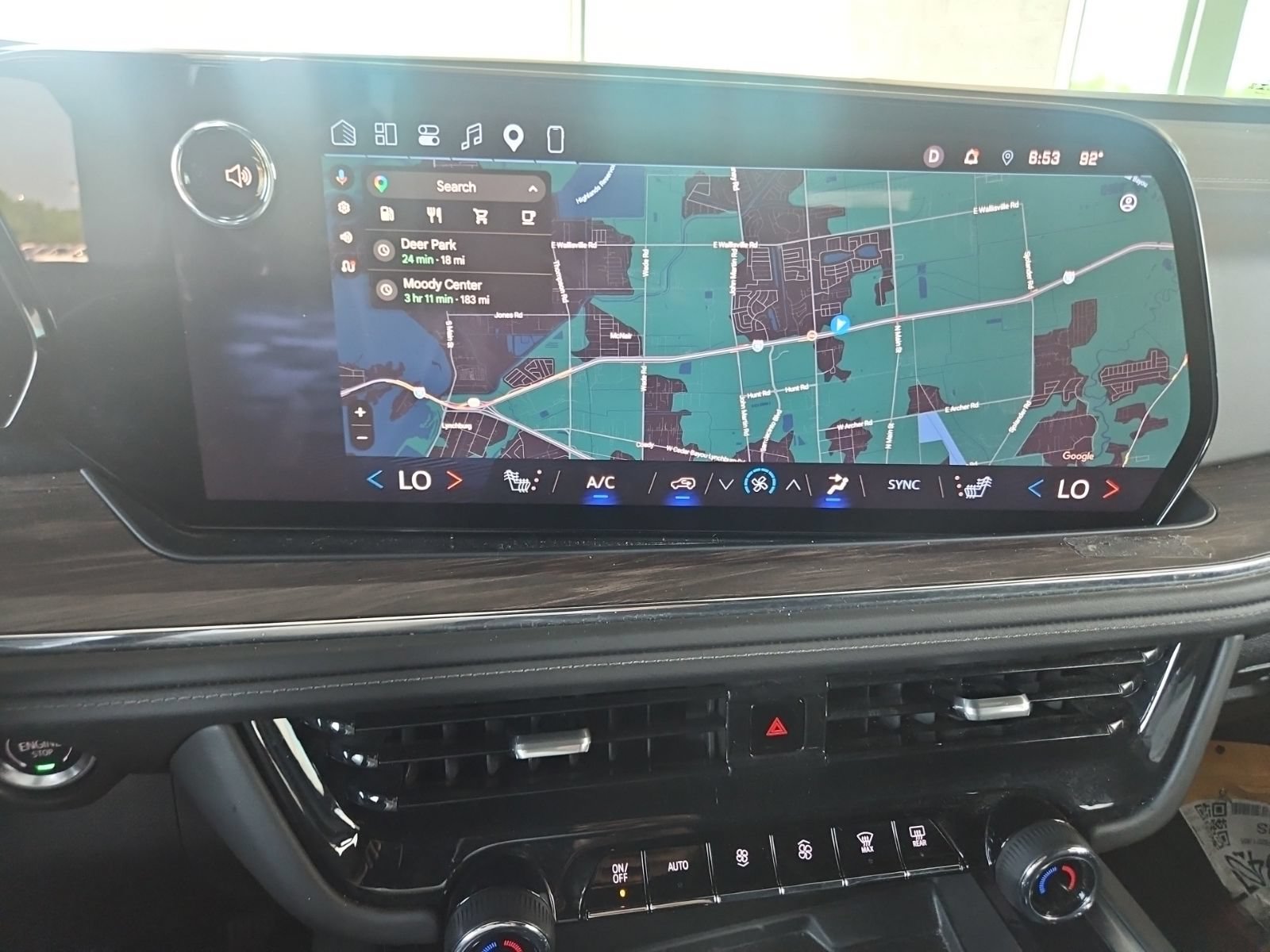 Used 2025 Chevrolet Suburban Z71 AWD/4WD image 18
