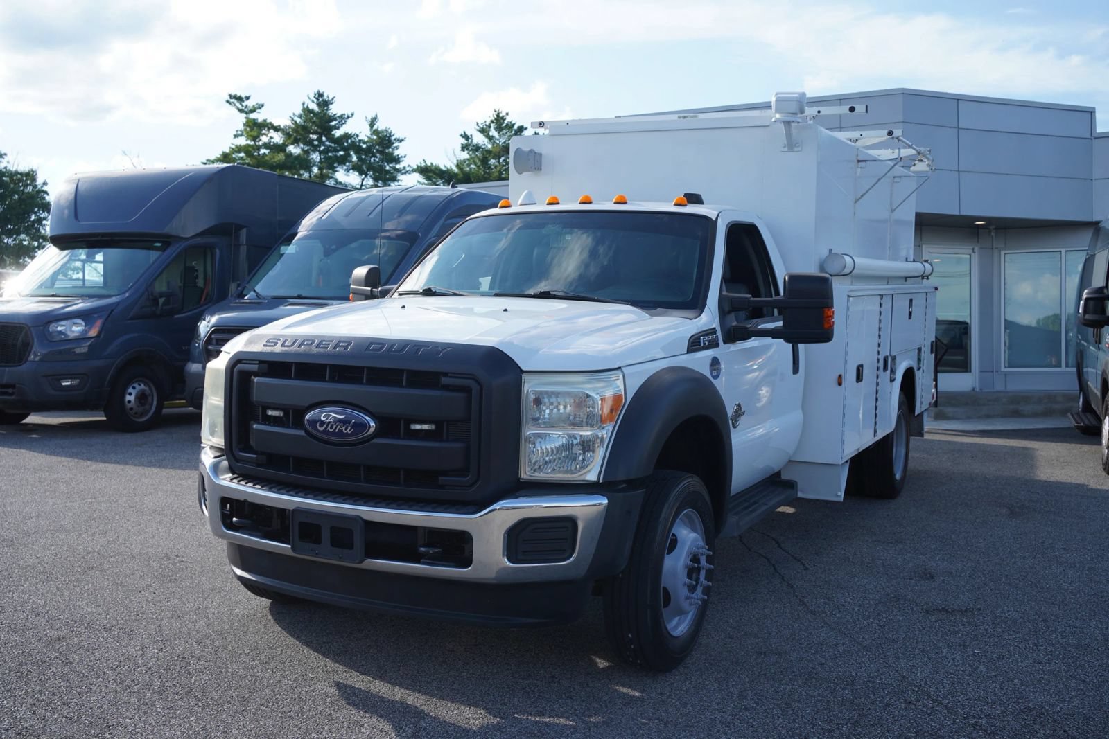 Used 2016 Ford F550 4x4 Regular Cab Super Duty image 6