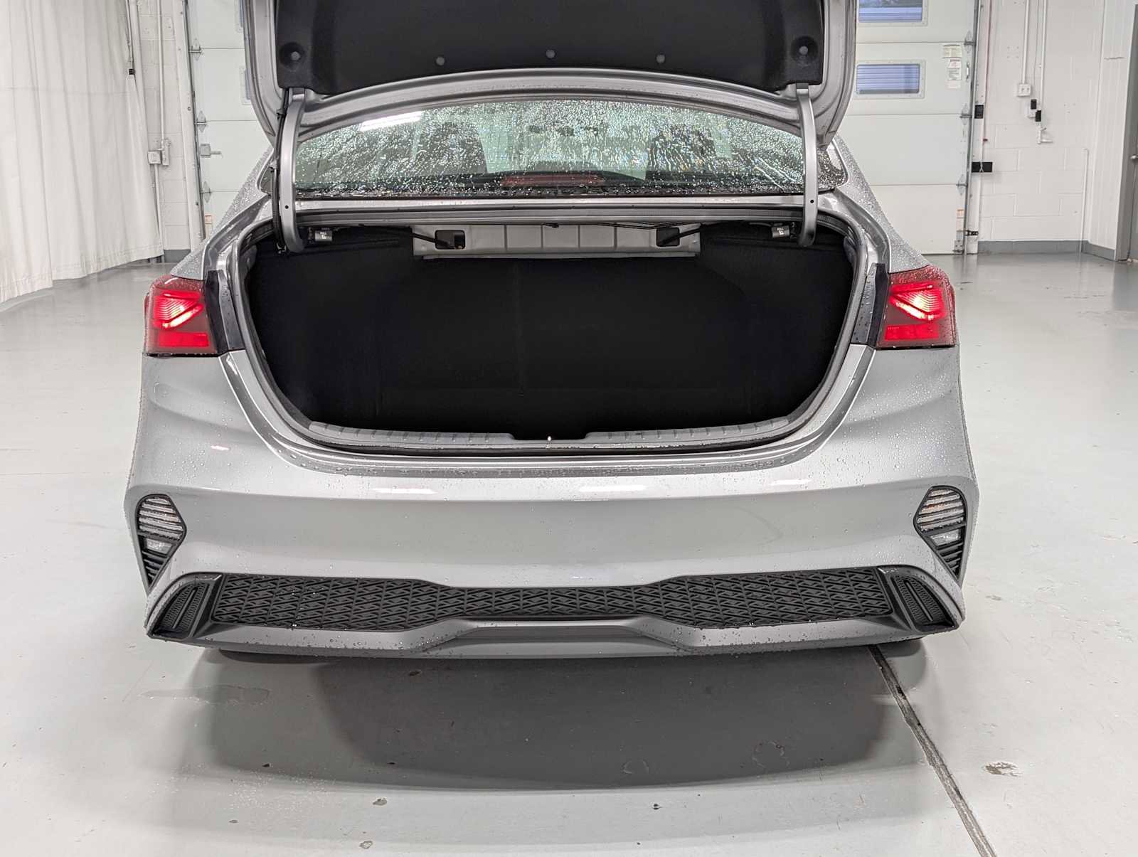 Certified 2023 Kia Forte LXS w/ LXS Technology Package image 35