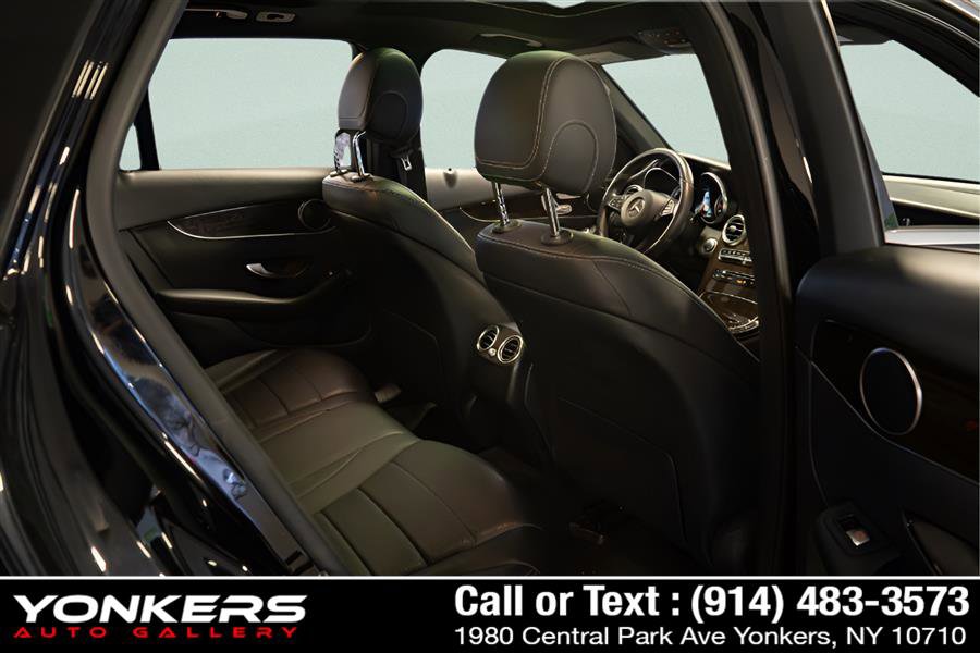 Used 2018 Mercedes-Benz GLC 300 4MATIC image 22