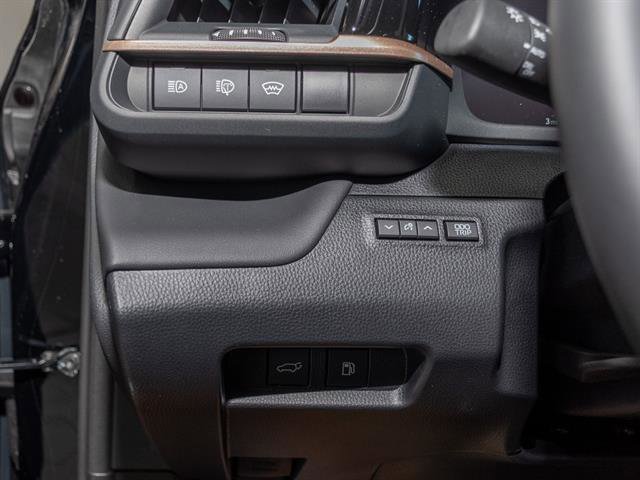 New 2026 Toyota Crown Signia AWD/4WD image 10