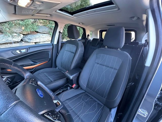 Used 2021 Ford EcoSport SE w/ SE Convenience Package image 16