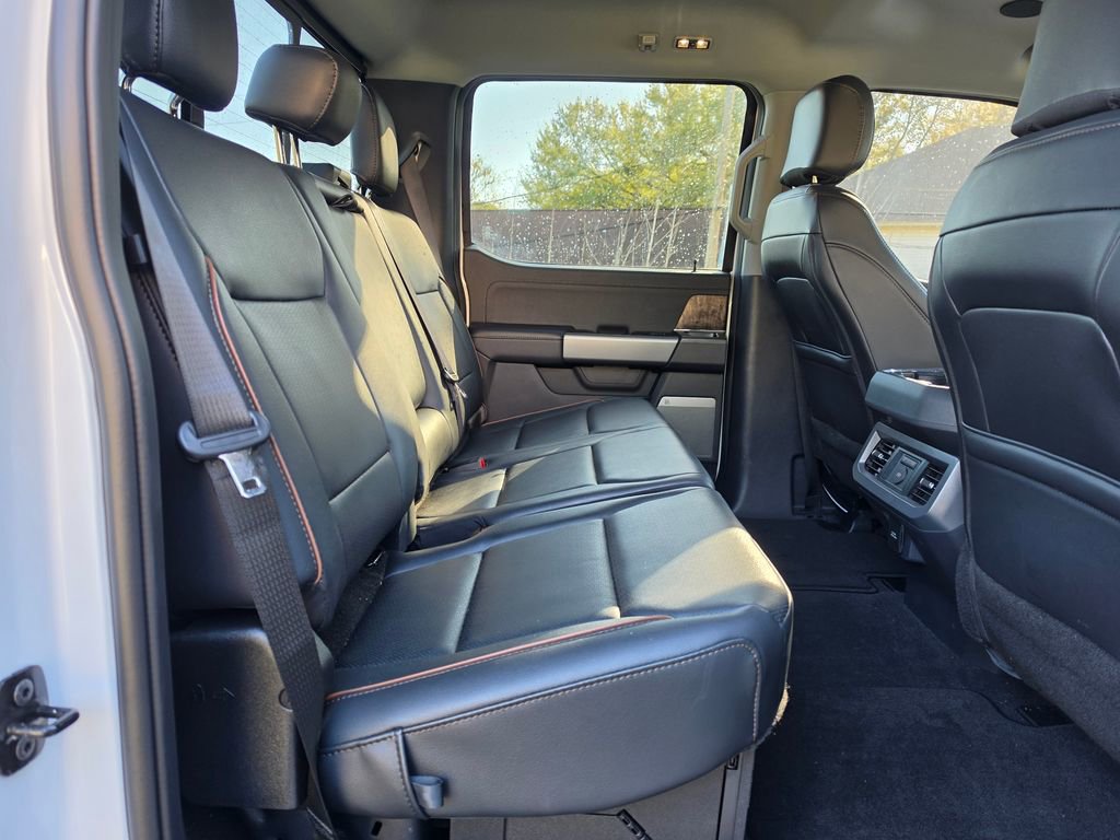Used 2026 Ford F250 Lariat w/ Black Appearance Package image 43
