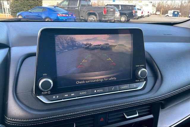 Used 2024 Nissan Rogue SV image 14