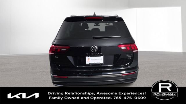 Used 2023 Volkswagen Tiguan SE w/ Panoramic Sunroof Package image 10