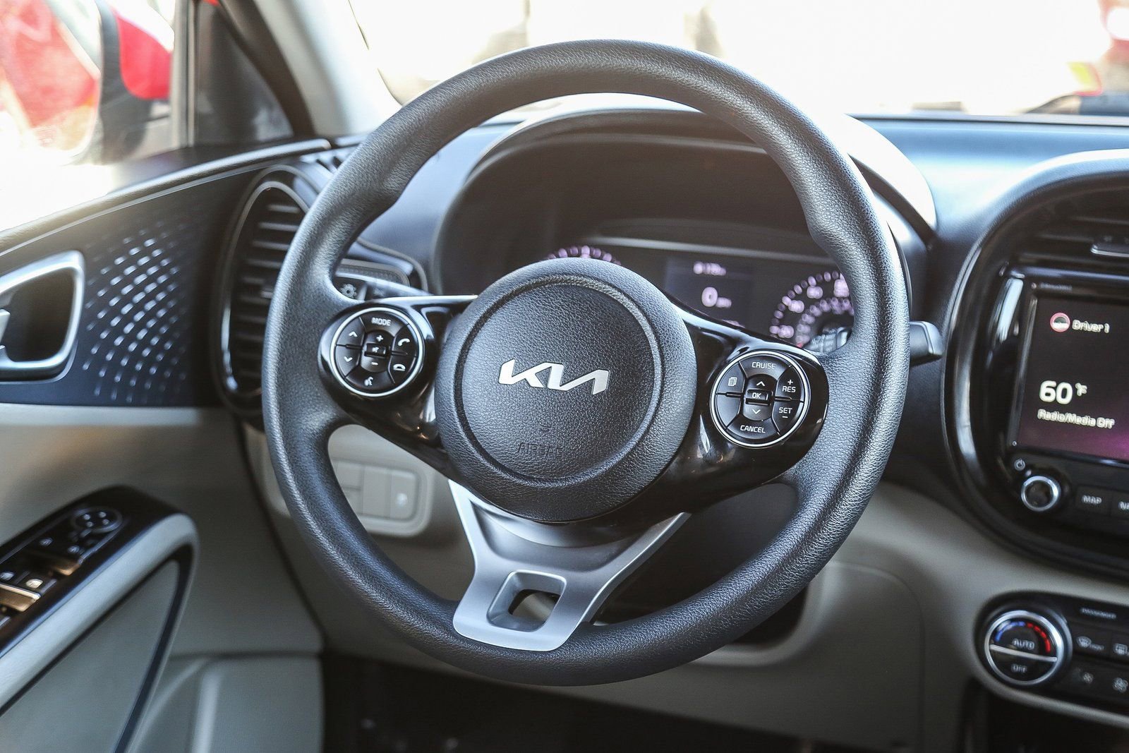 Used 2022 Kia Soul S image 16