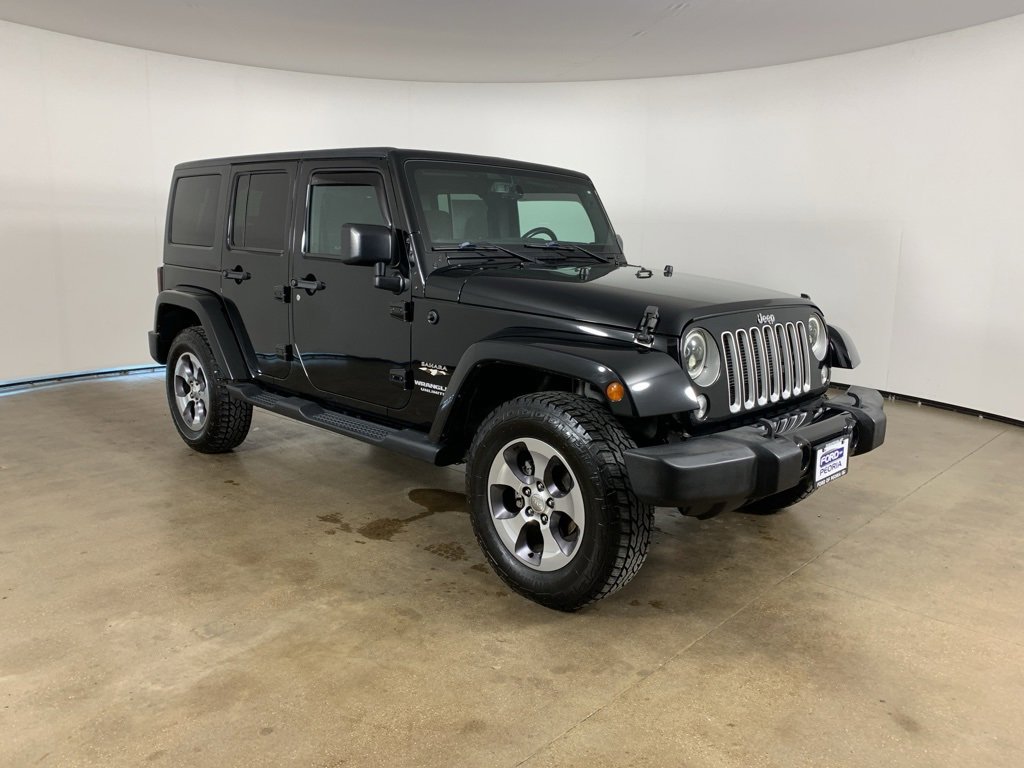 Used 2016 Jeep Wrangler Unlimited Sahara w/ Connectivity Group image 5
