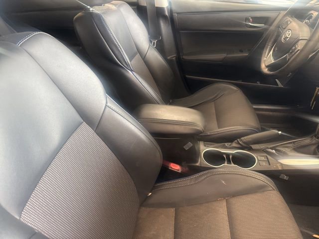 Used 2017 Toyota Corolla SE FWD image 8