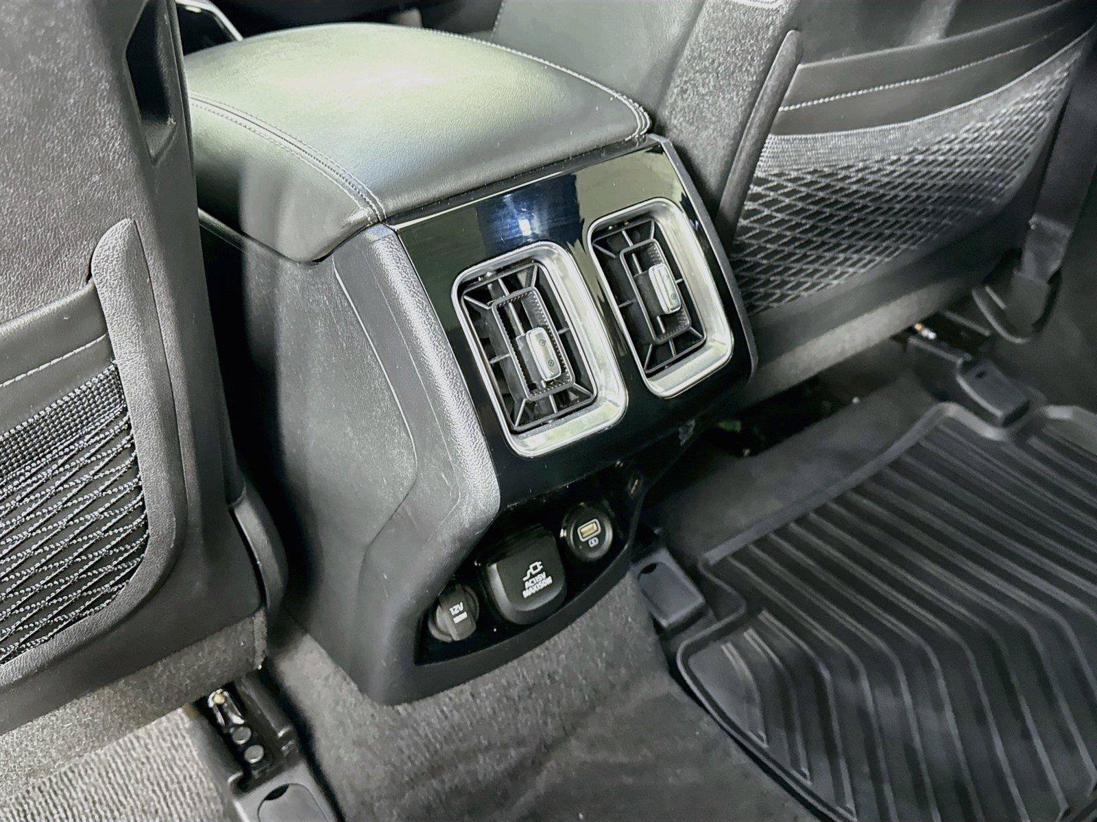 Used 2023 Kia Sorento SX Prestige AWD/4WD image 38