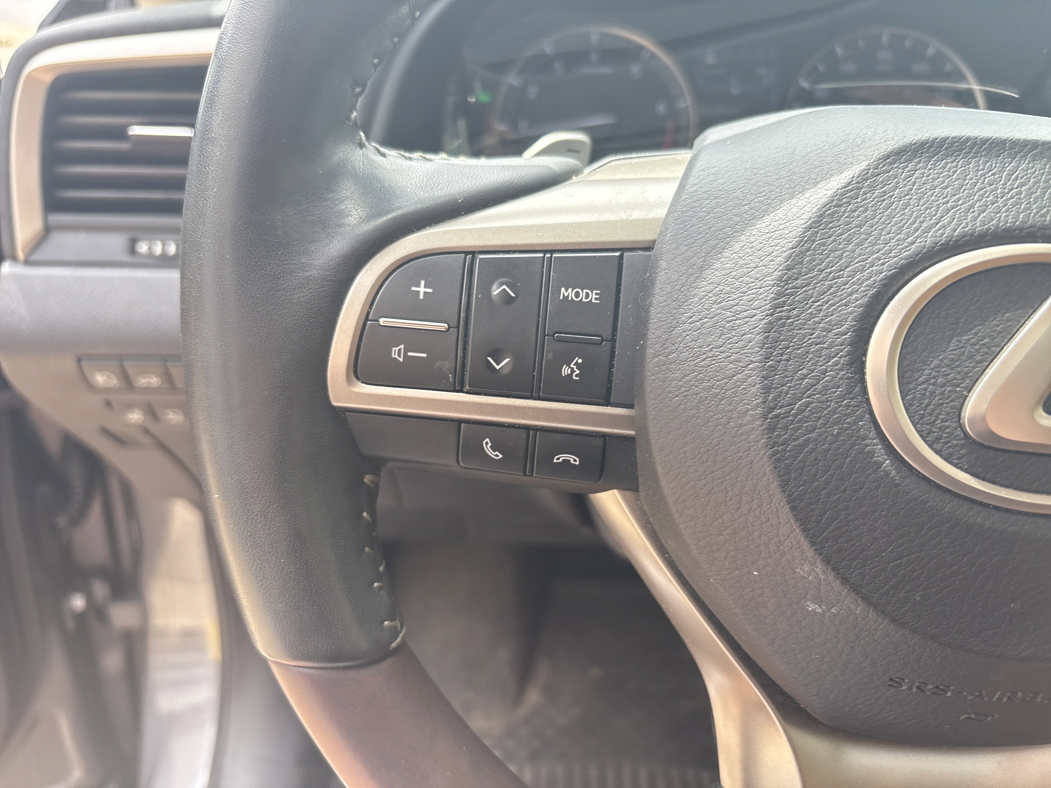 Used 2022 Lexus RX 350 AWD w/ Premium Package image 6