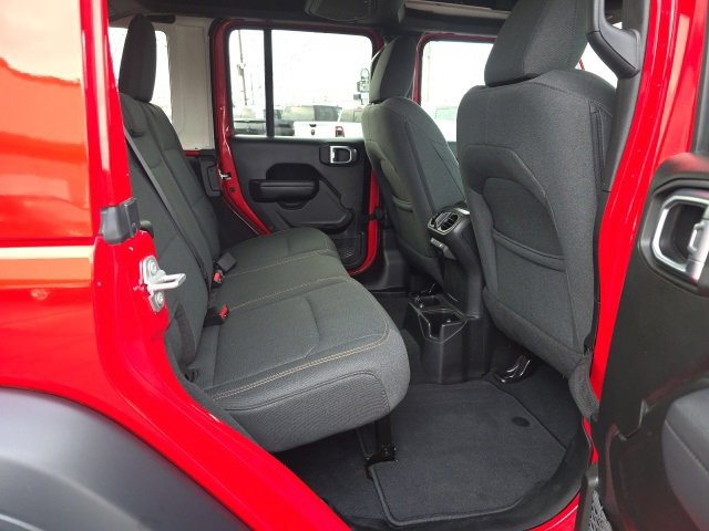 Used 2024 Jeep Wrangler Sport S image 40