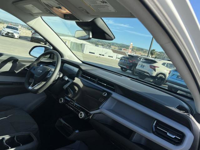 New 2027 Chevrolet Bolt LT w/ Comfort Package image 28