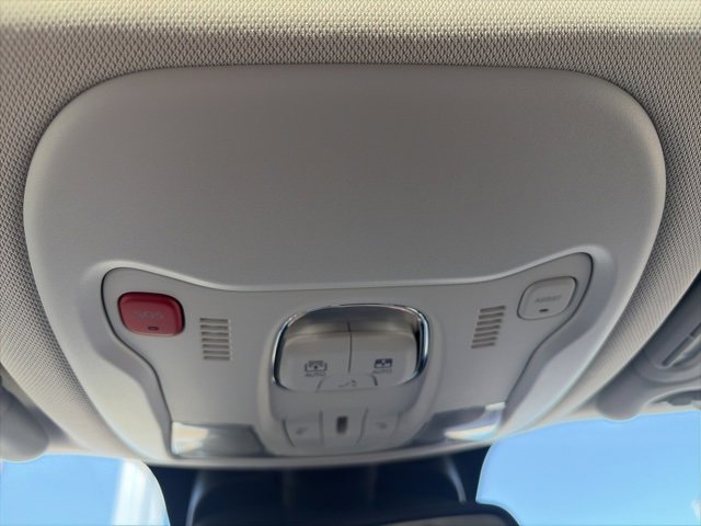 Used 2023 Jeep Renegade Altitude w/ Sun/Sound Group image 25