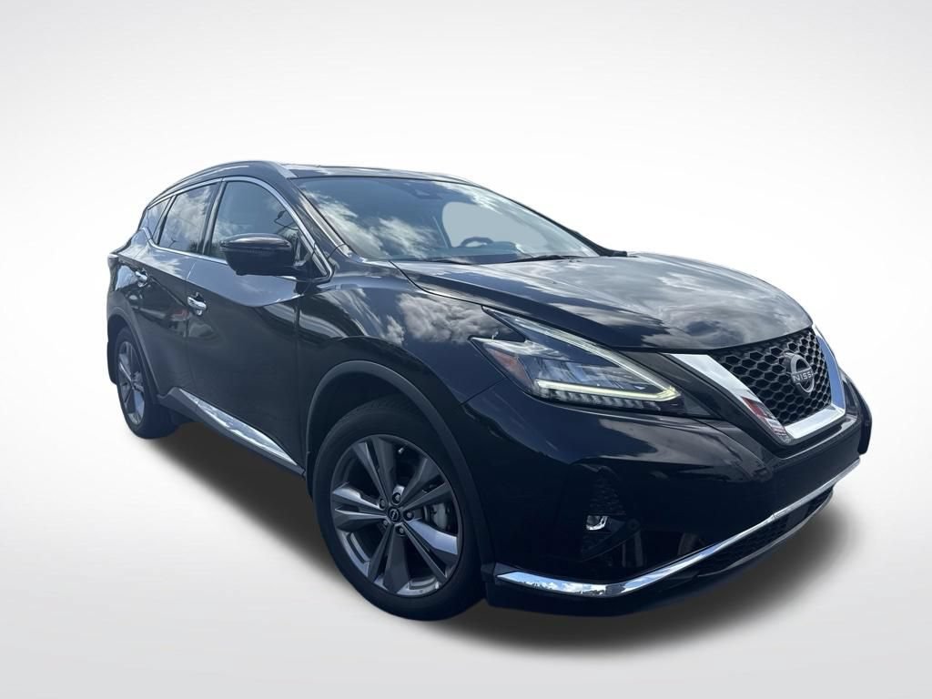 Certified 2024 Nissan Murano Platinum w/ Cargo Package FWD image 3