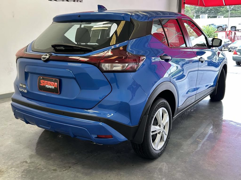 Used 2025 Nissan Kicks Play S FWD image 3