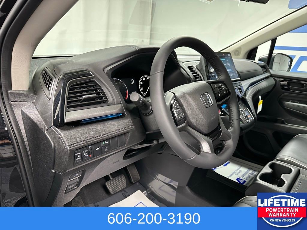 New 2026 Honda Odyssey Touring image 22