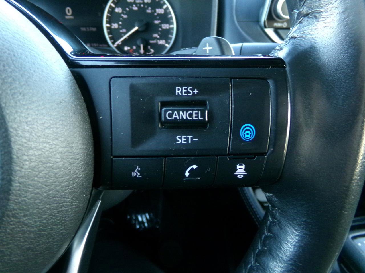 Used 2023 Nissan Rogue SL AWD/4WD image 19