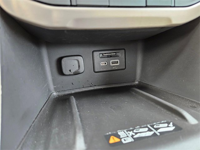 Used 2021 GMC Acadia Denali w/ GMC Pro Grade Package image 25