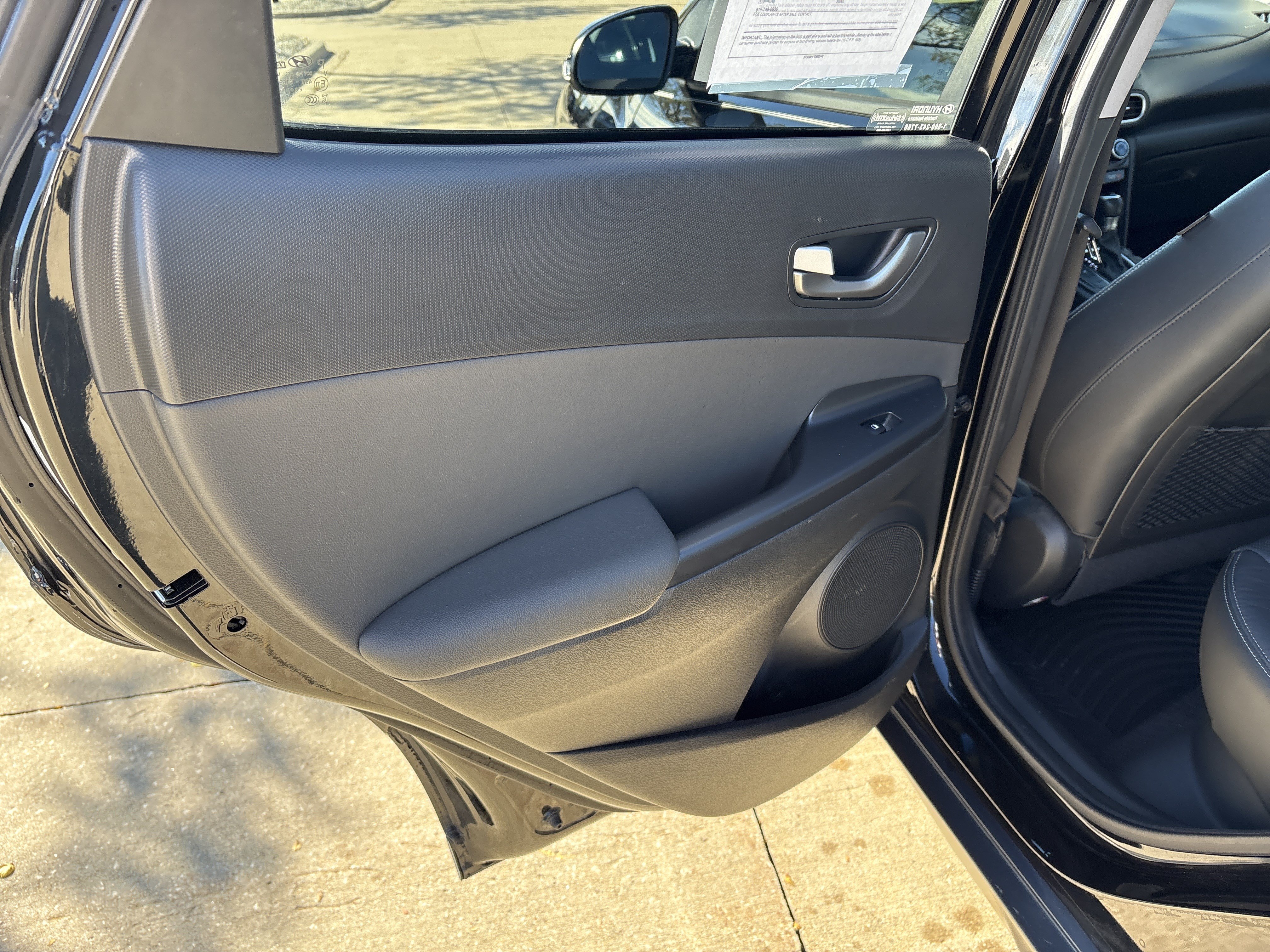 Used 2018 Hyundai Kona Limited AWD/4WD image 12
