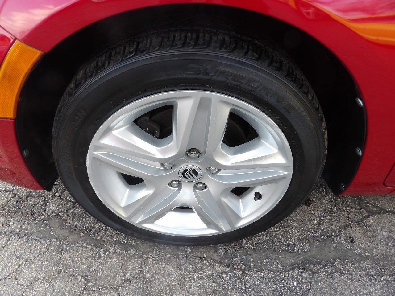 Used 2010 Mercury Milan image 5