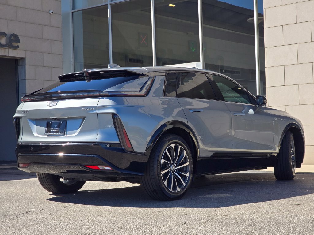 Certified 2024 Cadillac Lyriq Sport w/ LPO, Floor Liner Package AWD/4WD image 41