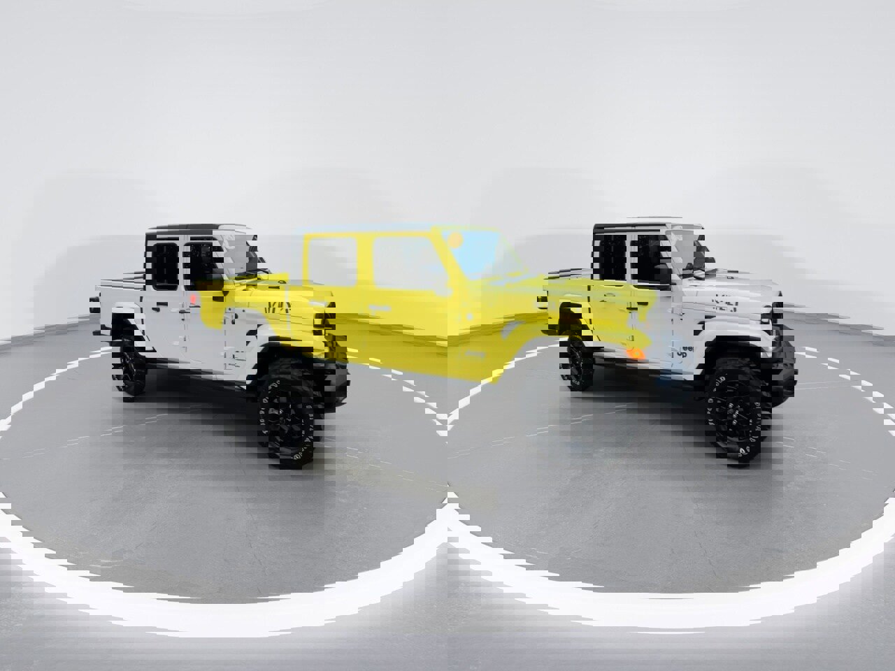 Used 2023 Jeep Gladiator Willys image 25