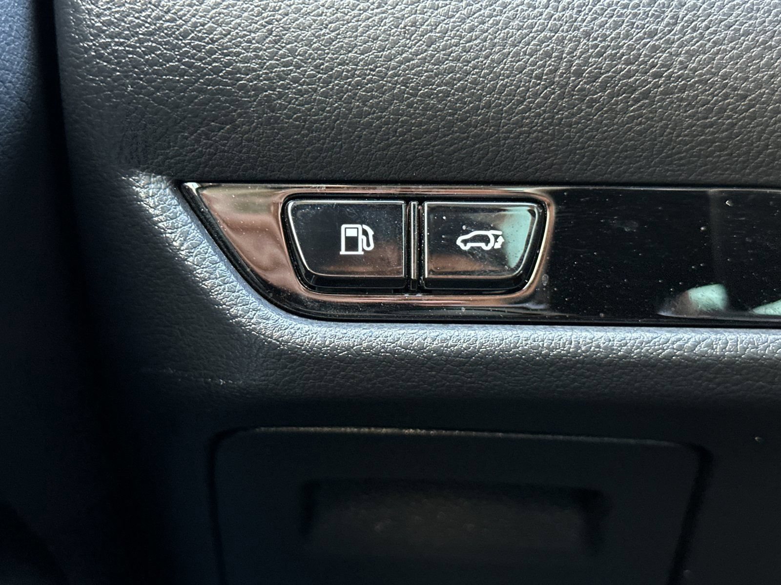 Used 2024 Lexus NX 350h AWD w/ Vision Package image 32