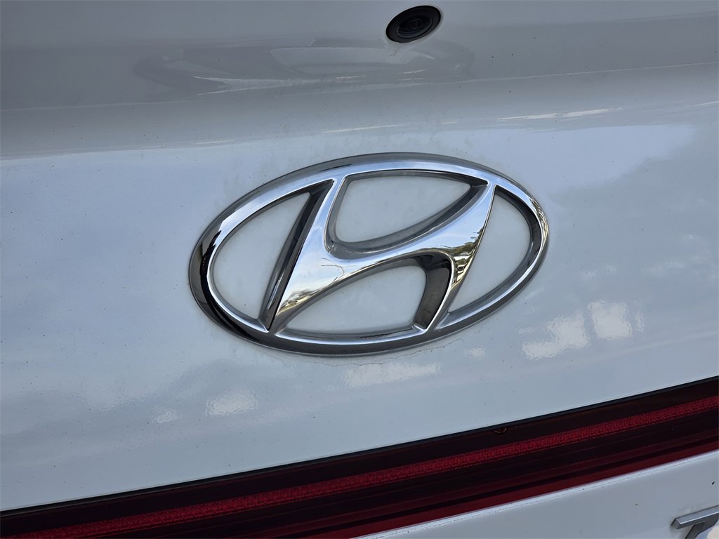 Used 2022 Hyundai Sonata Limited image 12