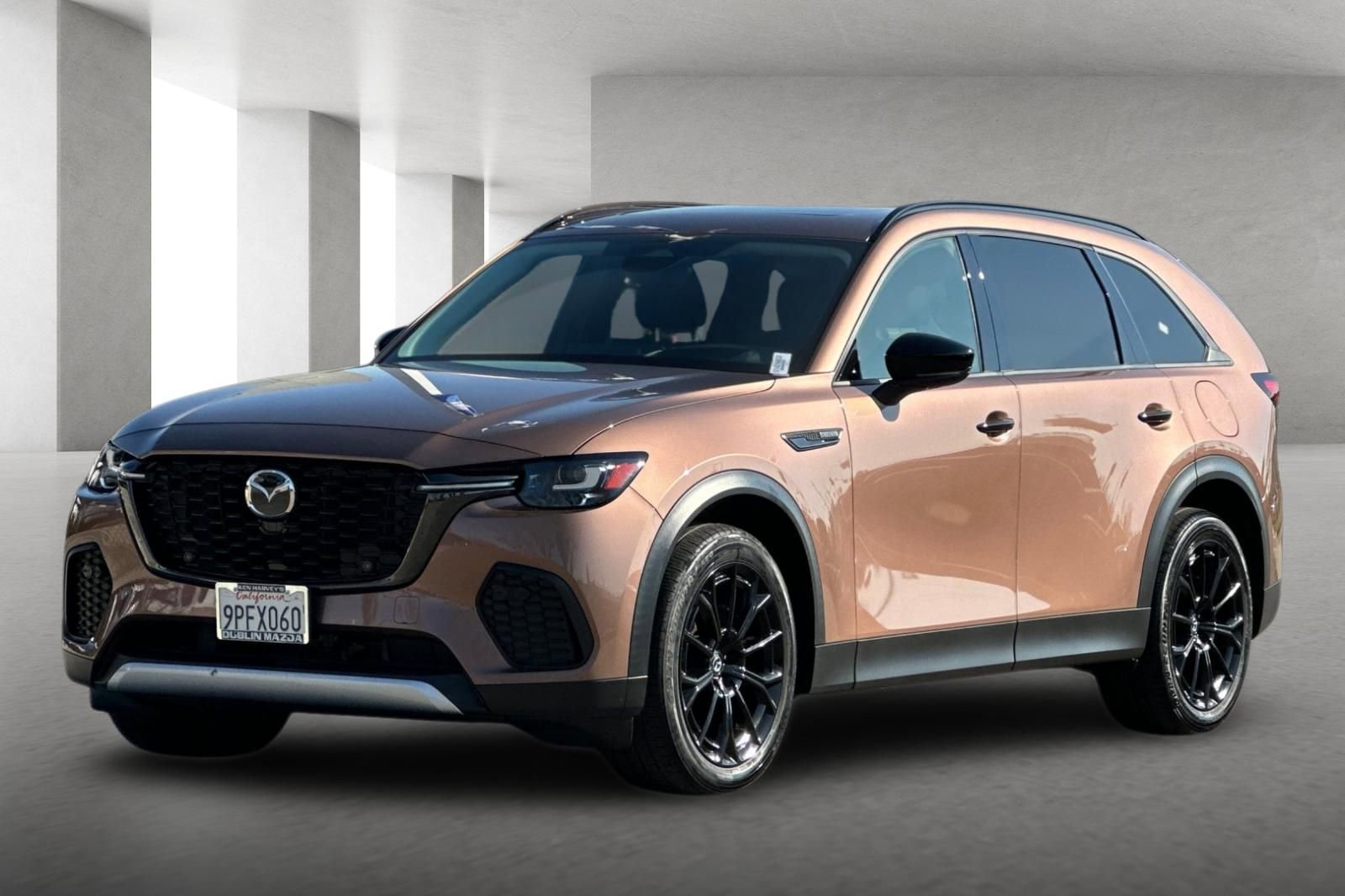 Certified 2025 MAZDA CX-70 3.3 Turbo w/ Premium Package image 8