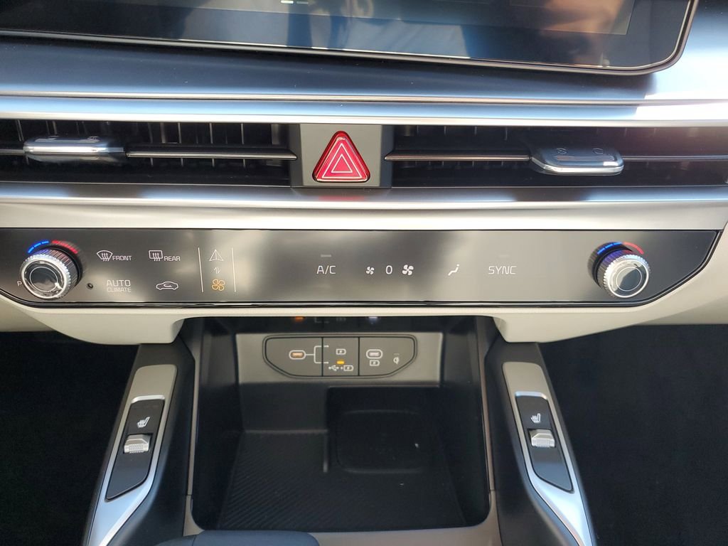 New 2026 Kia Sorento S w/ S Panoramic Sunroof Package FWD image 33