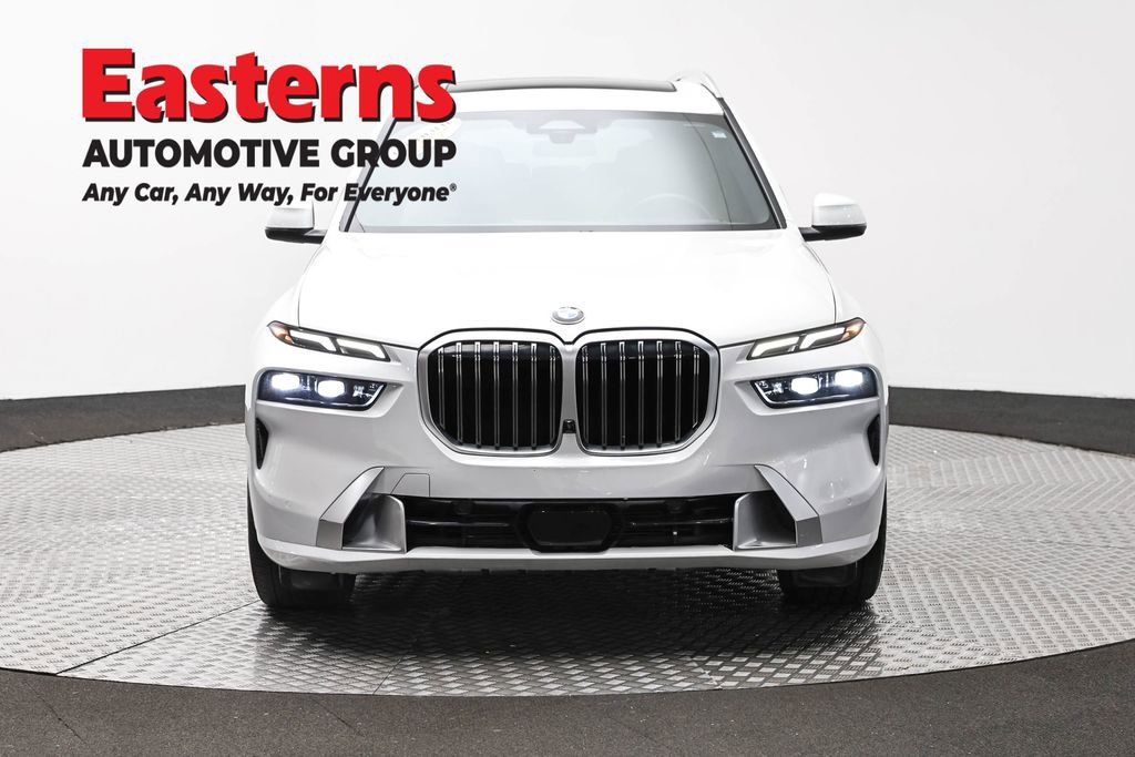 Used 2023 BMW X7 xDrive40i w/ Executive Package image 2