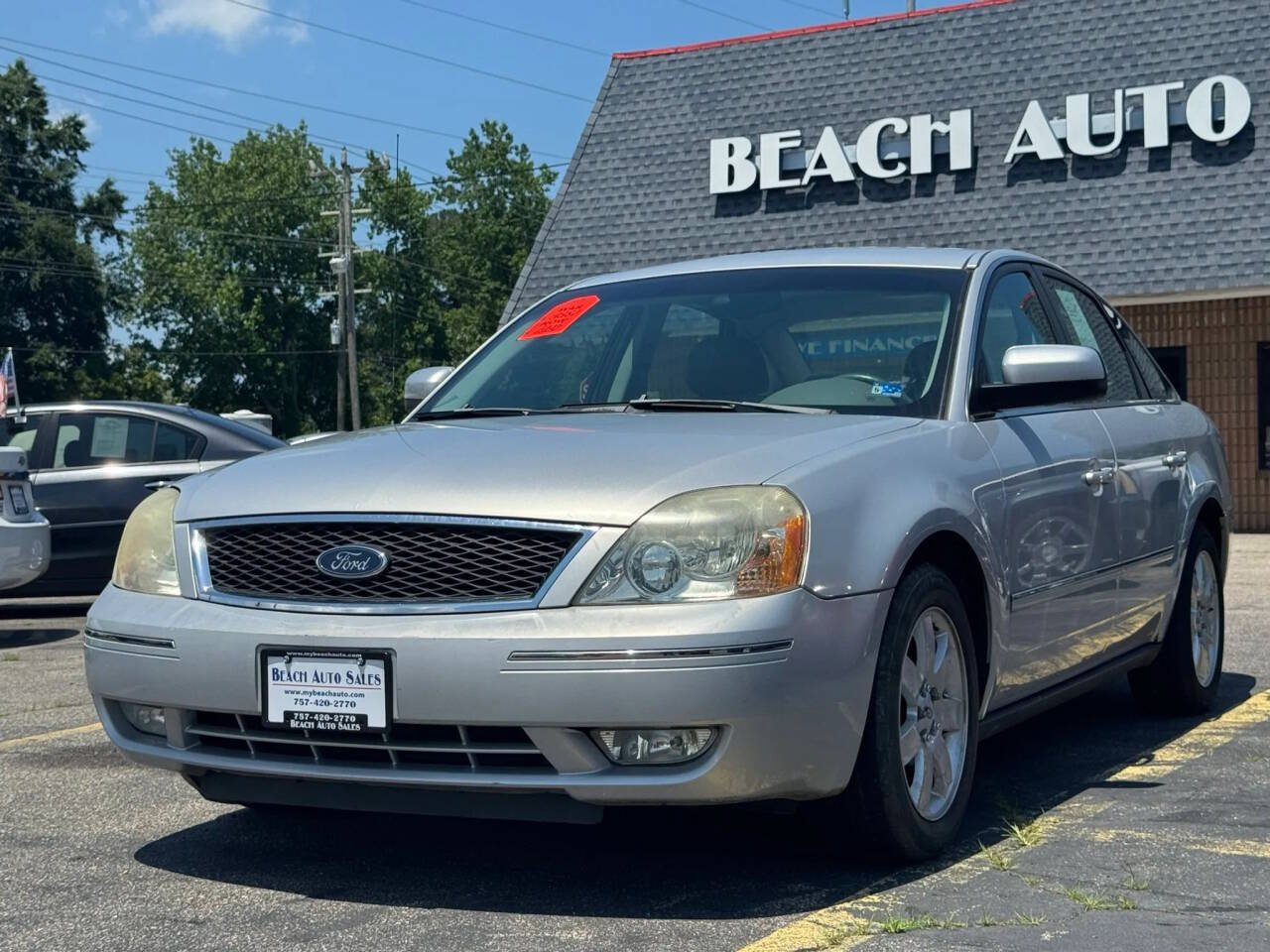 Used 2005 Ford Five Hundred SEL FWD image 3