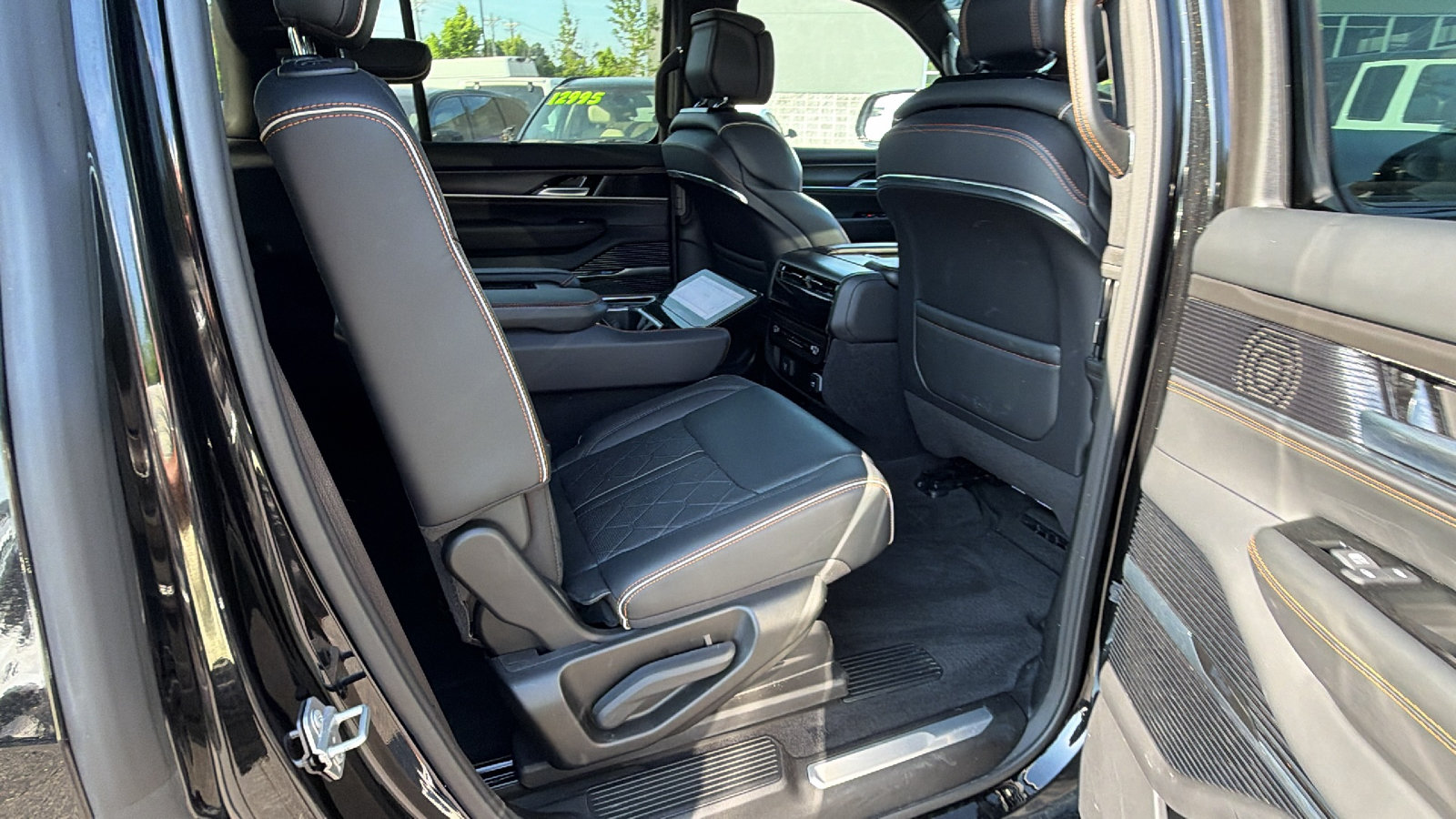 Certified 2025 Jeep Grand Wagoneer Series III w/ Quick Order Packagew 28T AWD/4WD image 21