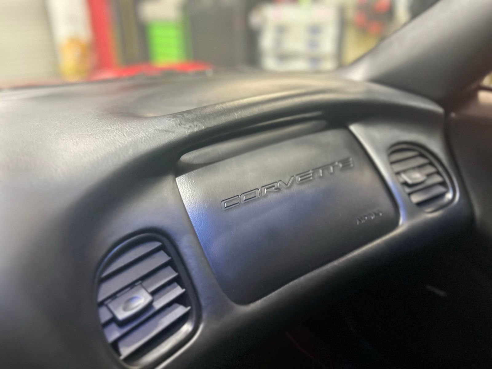 Used 2001 Chevrolet Corvette Convertible w/ Preferred Equipment Group2 image 30