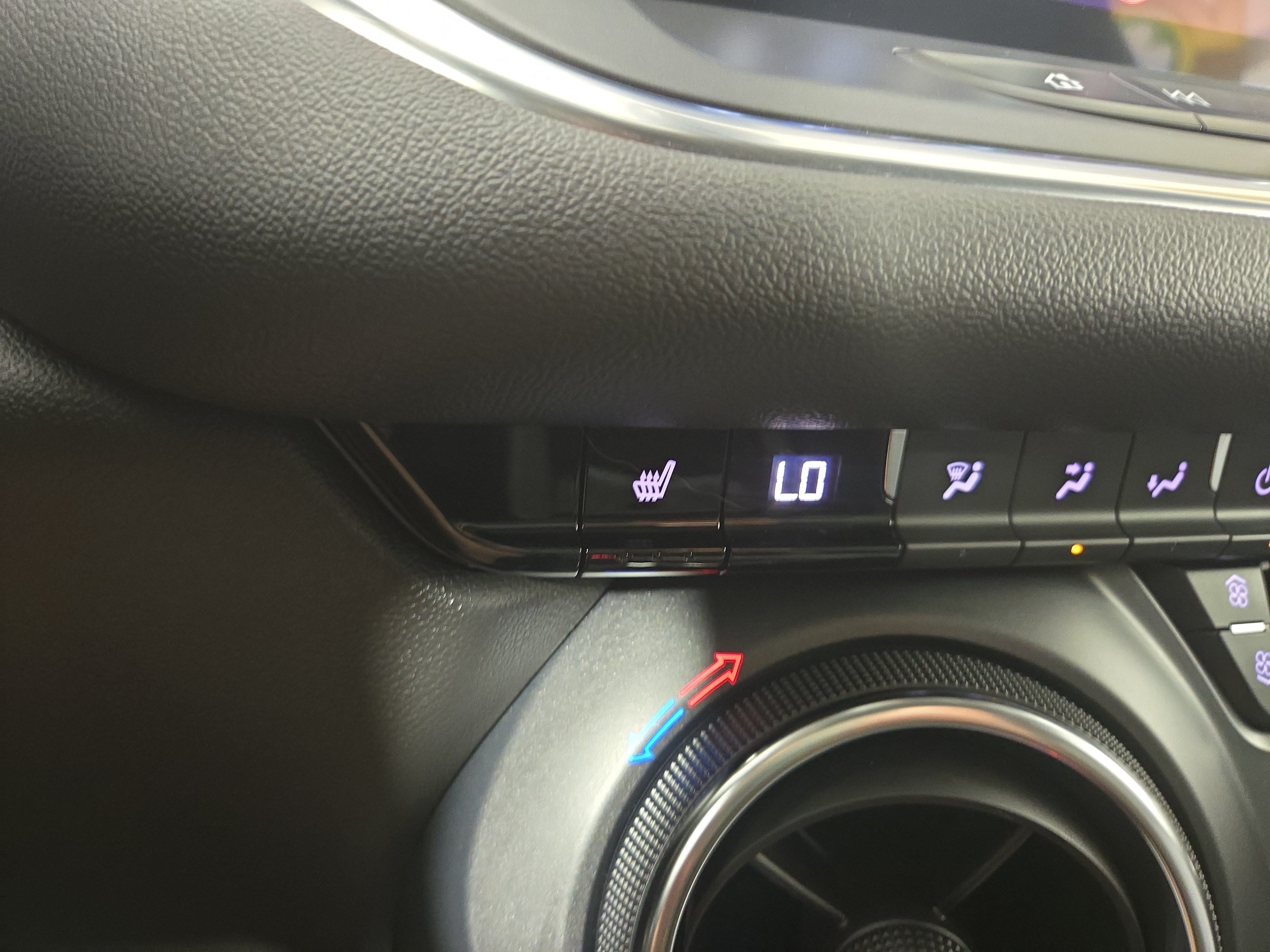 Used 2024 Chevrolet Blazer LT w/ LPO, Black Sport Package FWD image 26