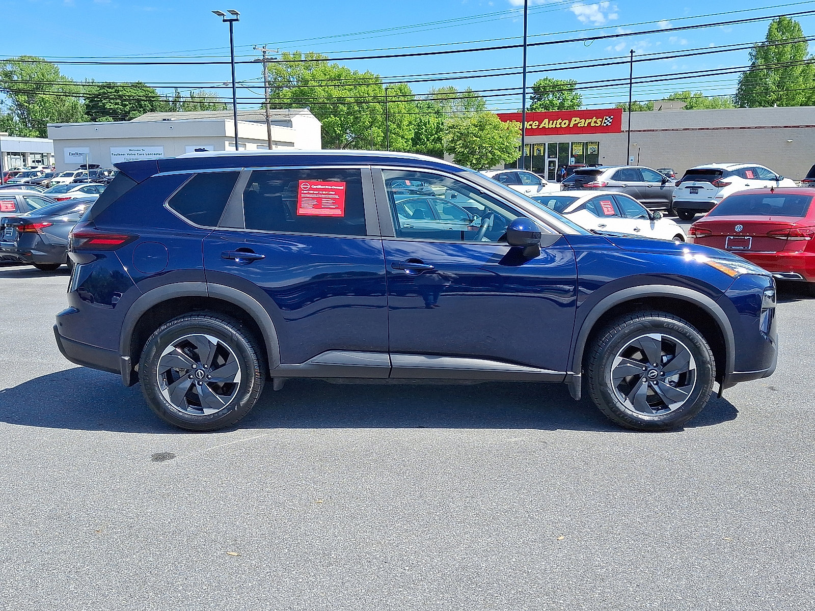 Certified 2024 Nissan Rogue SV w/ SV Premium Package AWD/4WD image 9