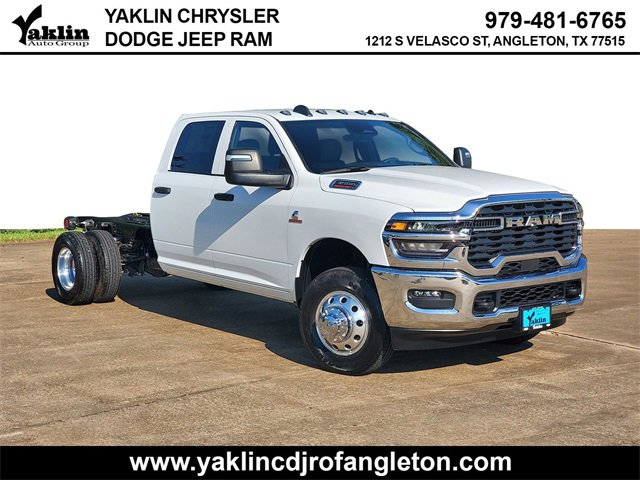 New 2026 RAM 3500 Tradesman w/ Chrome Appearance Group 360° Tour