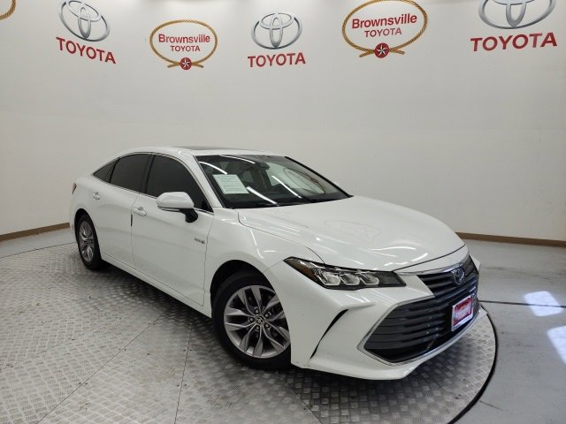 Used 2021 Toyota Avalon XLE w/ Moonroof Package