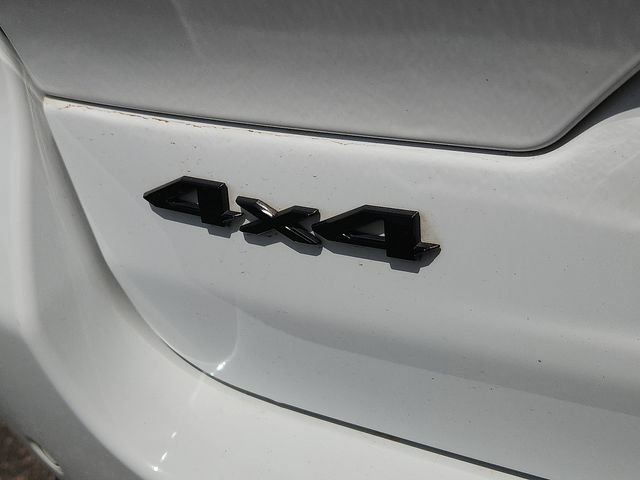 Used 2022 Jeep Grand Cherokee Altitude AWD/4WD image 9