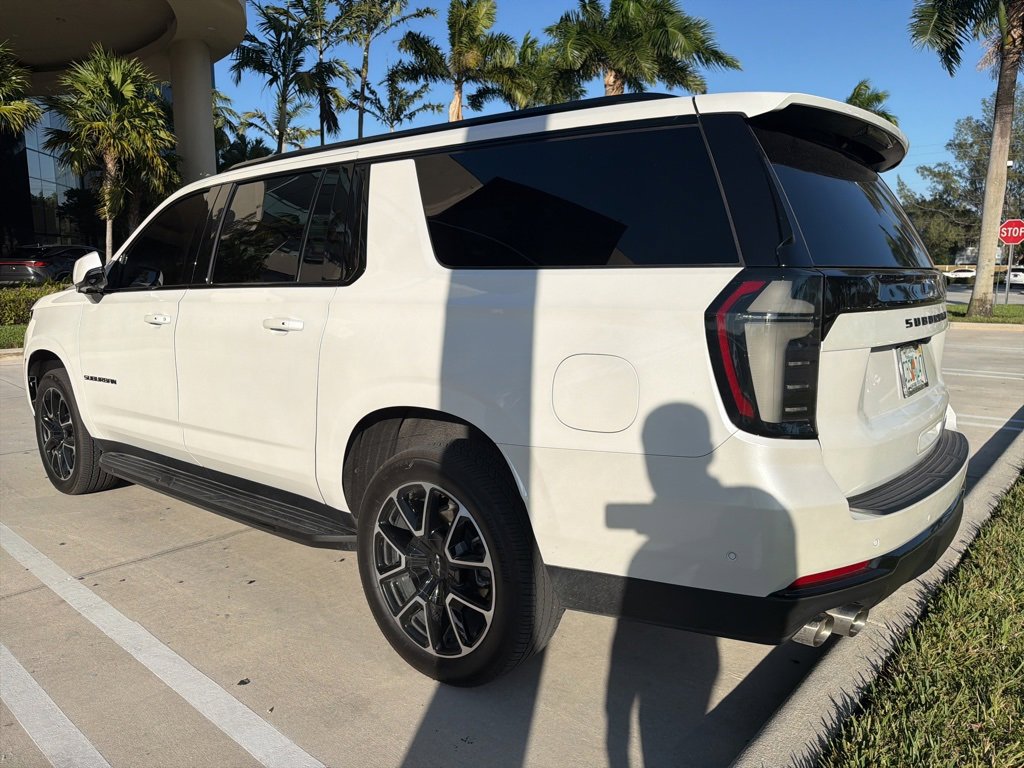 Used 2025 Chevrolet Suburban RST w/ Comfort Package image 12