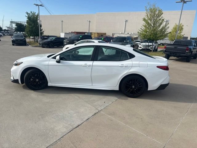 Certified 2025 Toyota Camry SE FWD image 6
