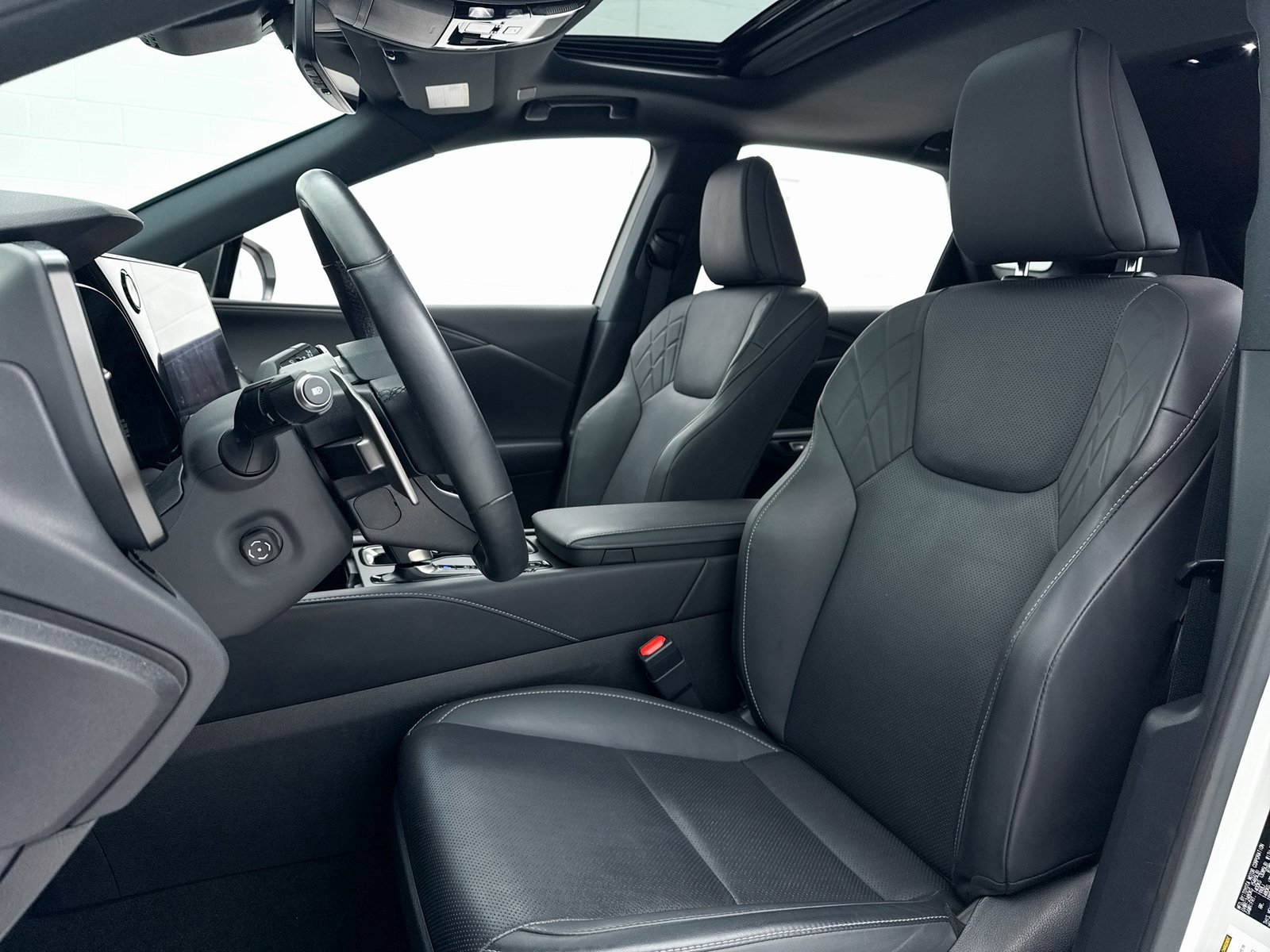 Used 2024 Lexus RX 350 Premium image 17