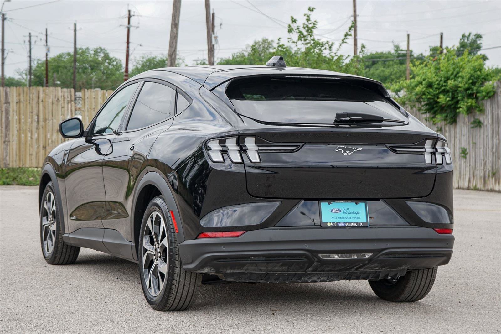 Certified 2025 Ford Mustang Mach-E Select image 6