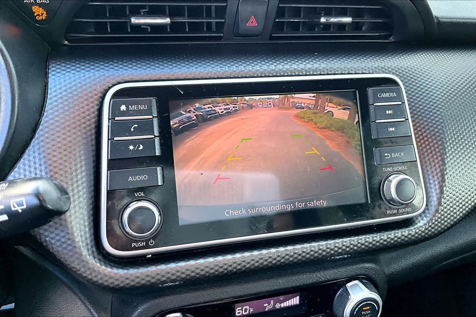 Used 2018 Nissan Kicks SV FWD image 29