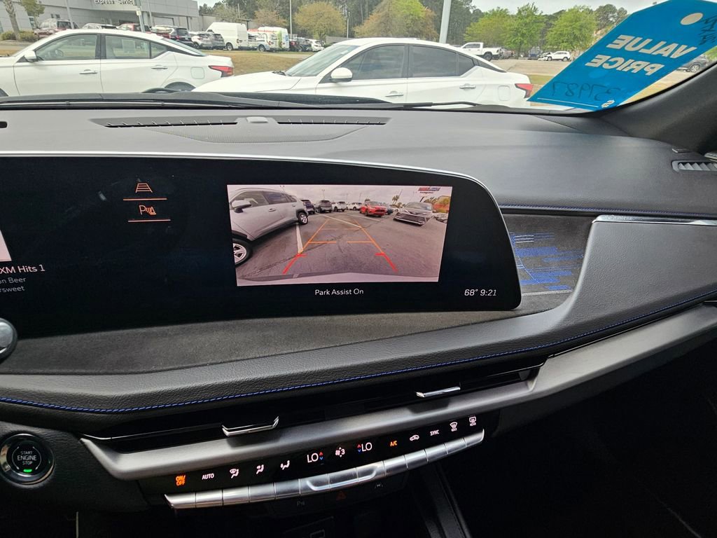 Used 2024 Cadillac XT4 Sport image 21