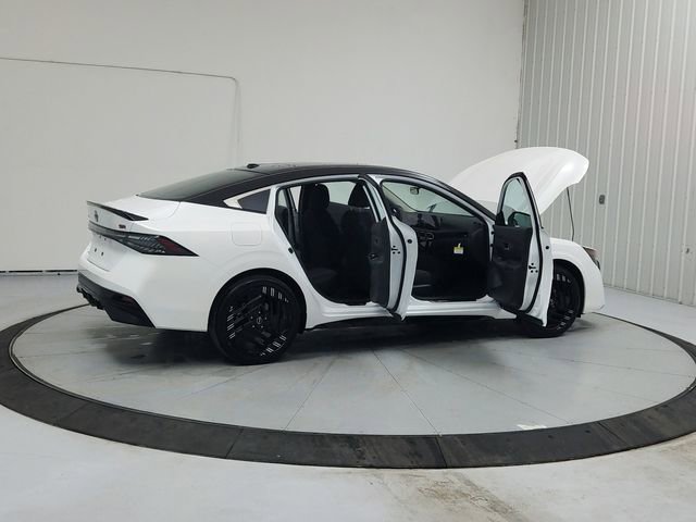 New 2026 Nissan Sentra SR w/ Floor Mat Package image 15