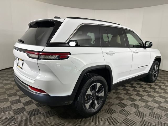 Used 2022 Jeep Grand Cherokee Limited 4xe w/ Luxury Tech Group II image 3